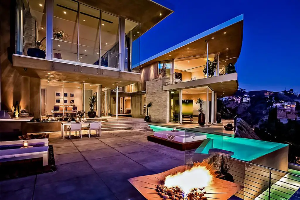 Avicii’s glass house sells in Hollywood, David Guetta buys